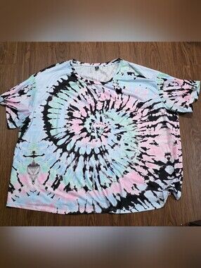 SHEIN Pastel Tie-Dye Spiral Tee Lightweight Colorful Fun Women's Size 32/34